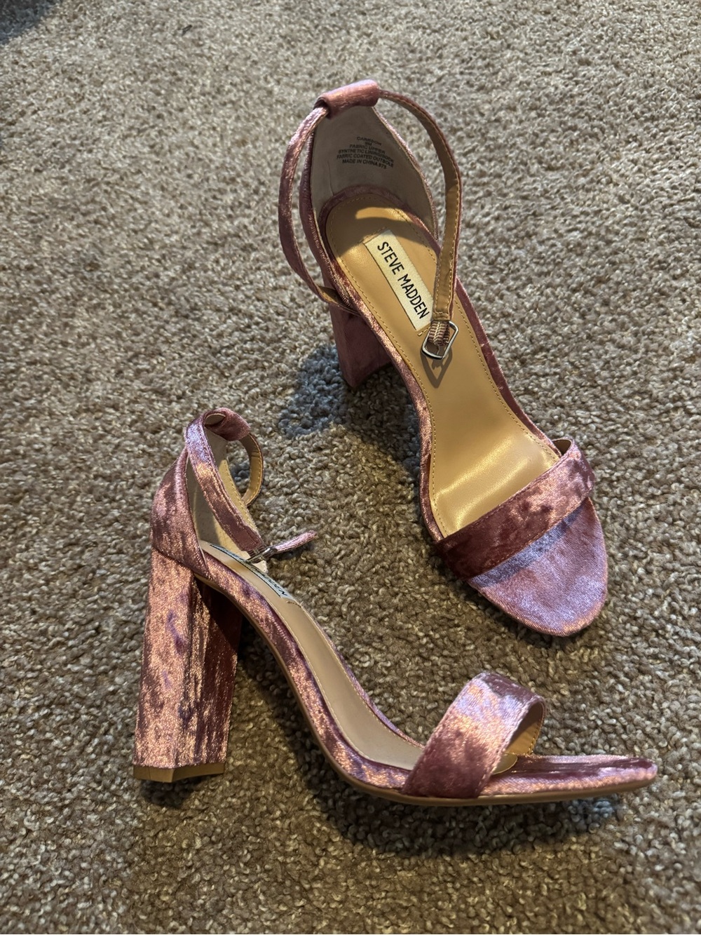 Steve Madden Dusty Rose Velvet Block Heel Sandals
